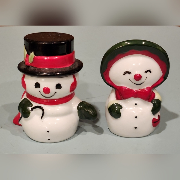 Vintage Set Ceramic Mr Mrs Snowman Couple Salt Pepper Shakers 1980s - Picture 9 of 9